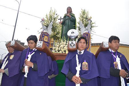 Peruvian men carry Our Lady of Sorrows to a Mass of Thanksgiving in Peru on September 15