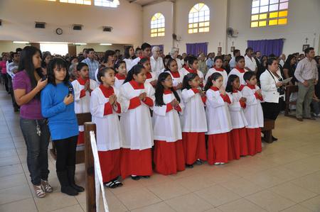 Altar servers from La Luz Parish who were organized by Father Carlos Jacobo de los Santos