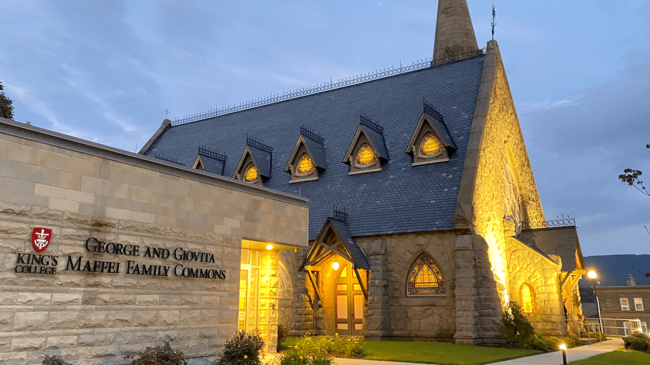 Chapel at King's College at dusk