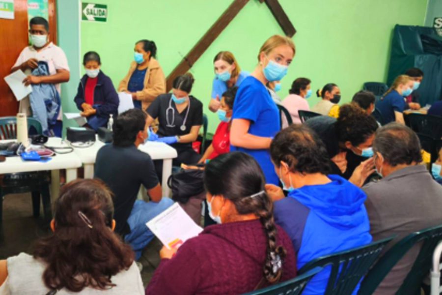 Br. André Polyclinic Holds Health Campaign