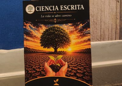 Front cover of Written Science by the students of Colegia Fe y Alegria no. 25.